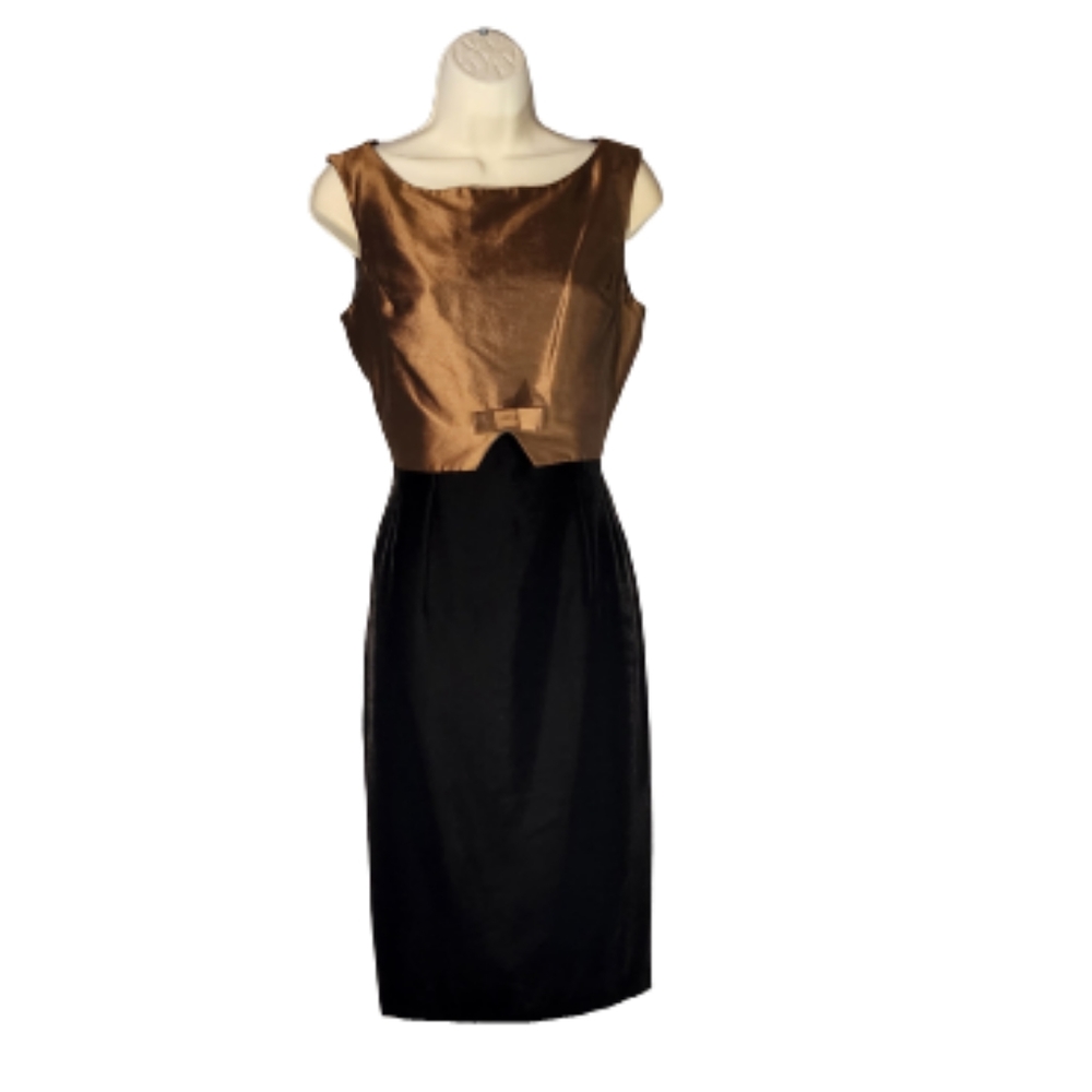 Elegant Vintage ‘David Fielden of London’ Coffee Brown Dress